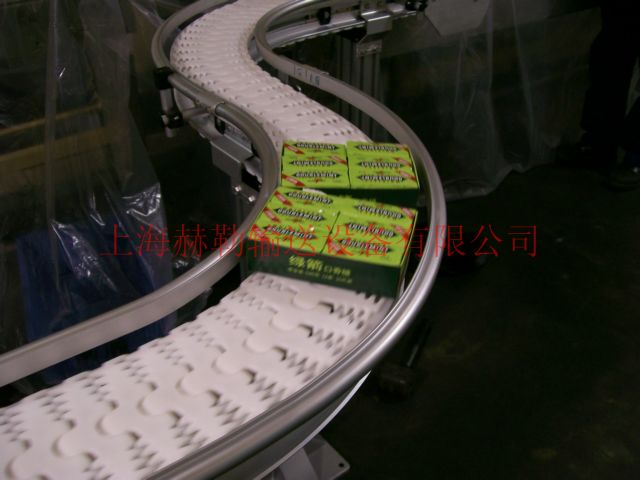 柔性鏈板能停止高精度的運動，其各鏈節的磨損伸長平均，能保持十分高的運動精度。